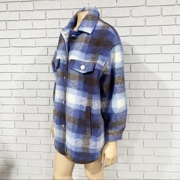 Zara Women’s Plaid Premium Overshirt - Picture 4 of 11